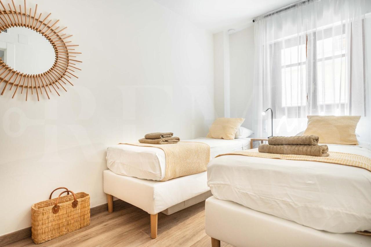Spacious Apartment Next To Plaza De La Merced By Rems Málaga Exterior foto