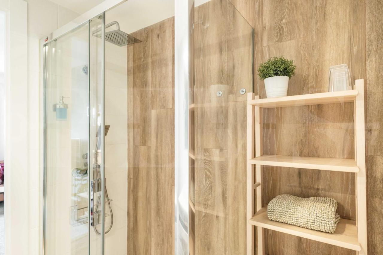 Spacious Apartment Next To Plaza De La Merced By Rems Málaga Exterior foto